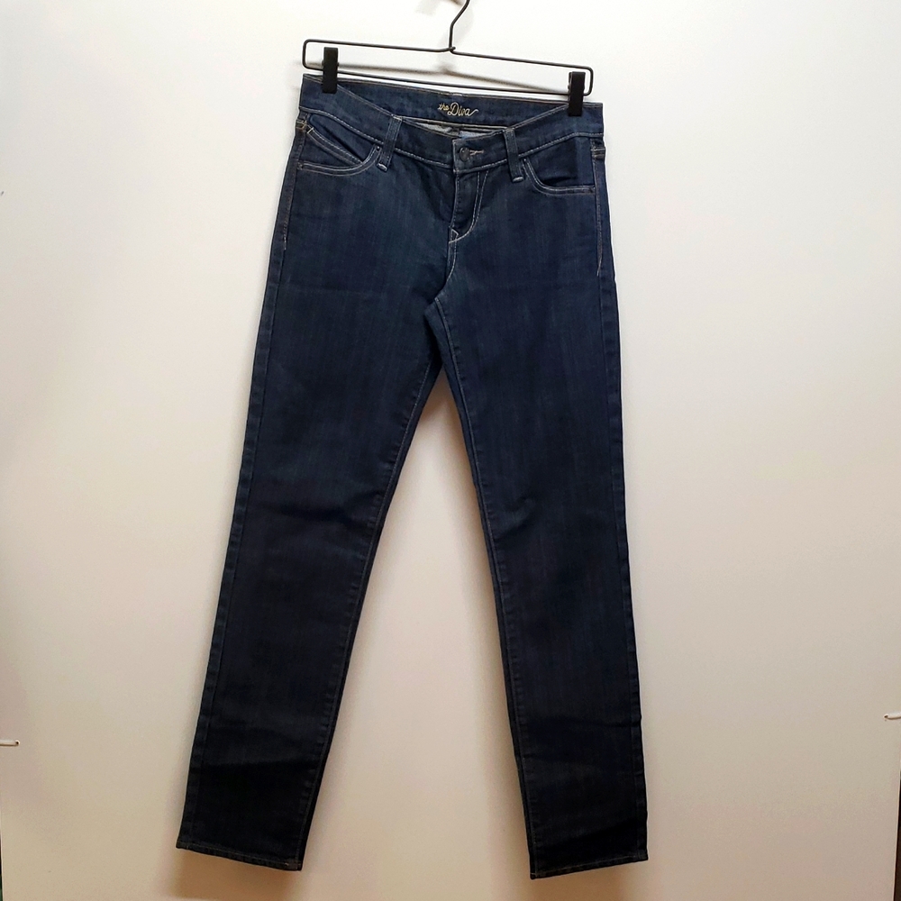 Size 2L the Diva old navy jeans   F32